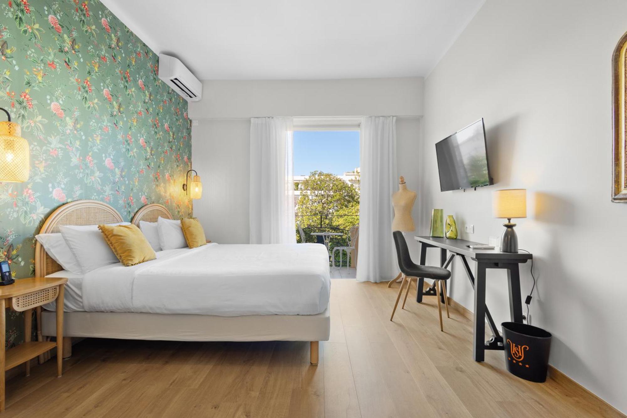 La Sainte Valerie Adults Only 4*