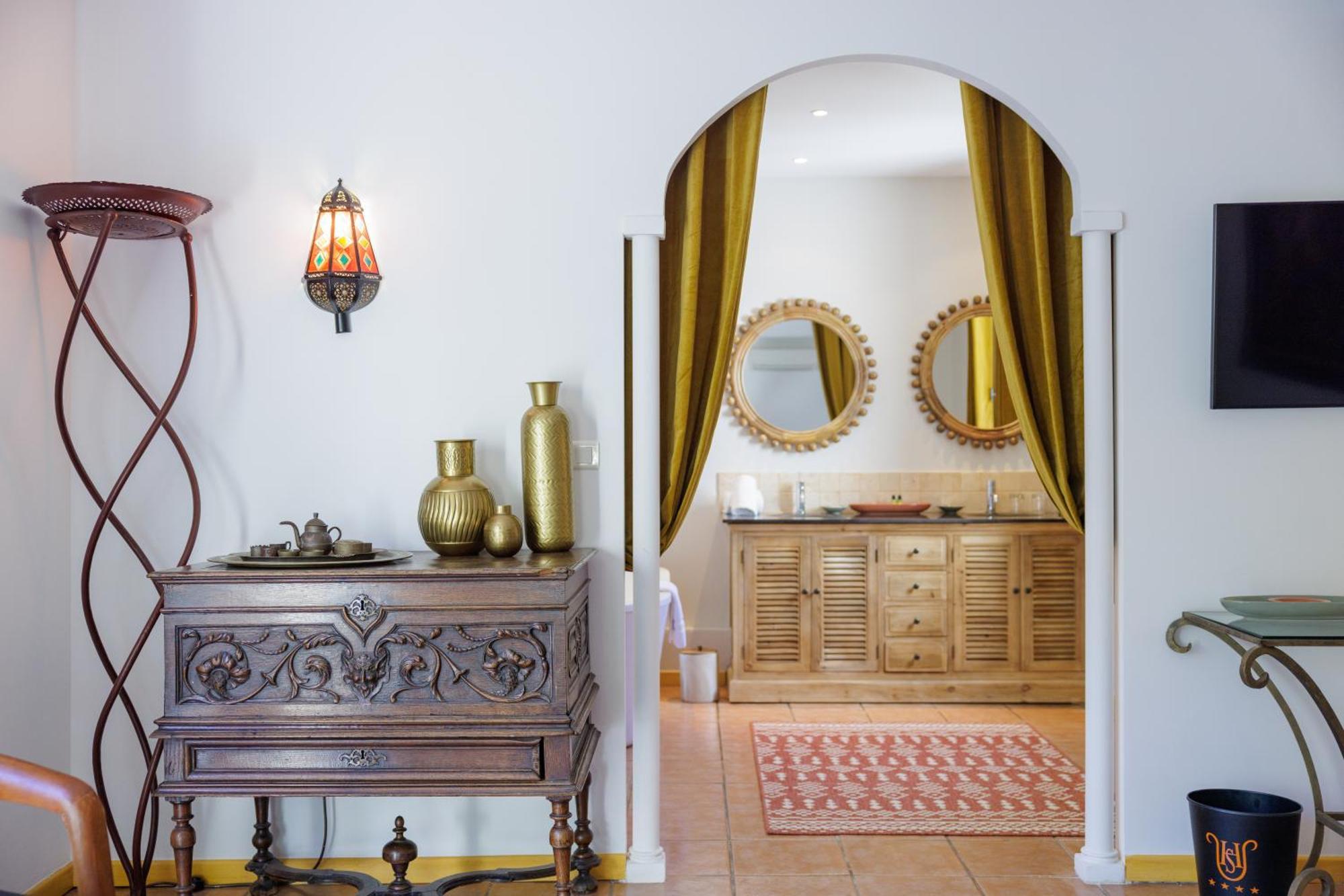 Hotel Sainte Valérie 4*