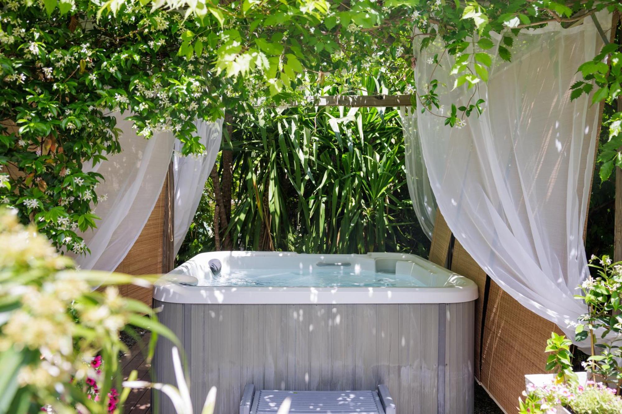 La Sainte Valerie Adults Only 4*